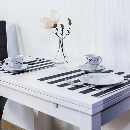 Ostseeliebe, Gemuetliche Und Moderne Fuer 2 Personen In Apartament *